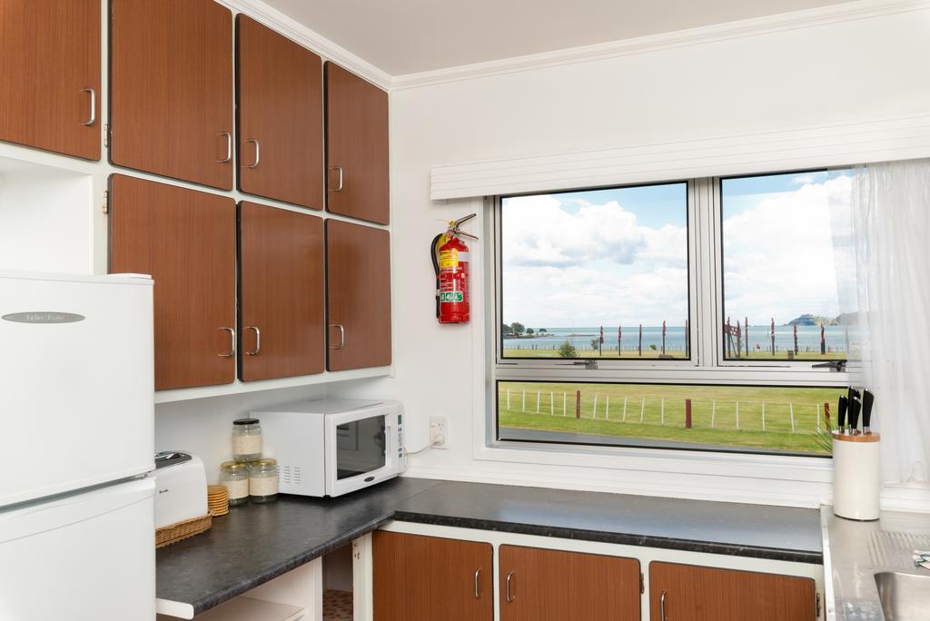 Waitangi Beach House Habitación foto