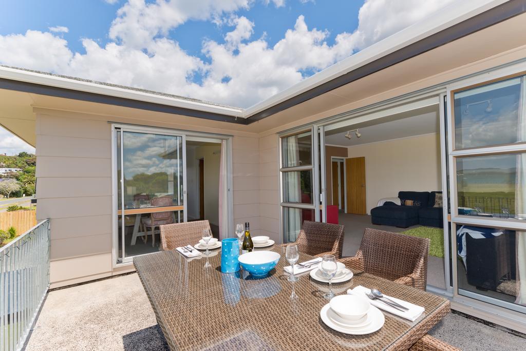 Waitangi Beach House Habitación foto
